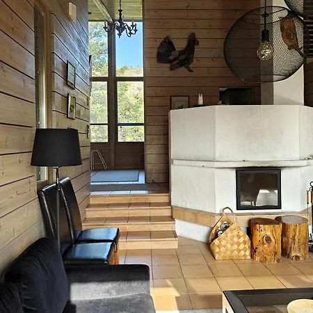 Ollinmaja Κούουσαμο